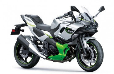 Kawasaki Ninja 7 Hybrid