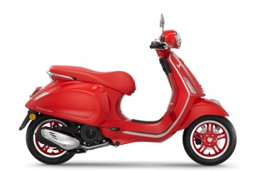 Vespa Primavera 125 Red