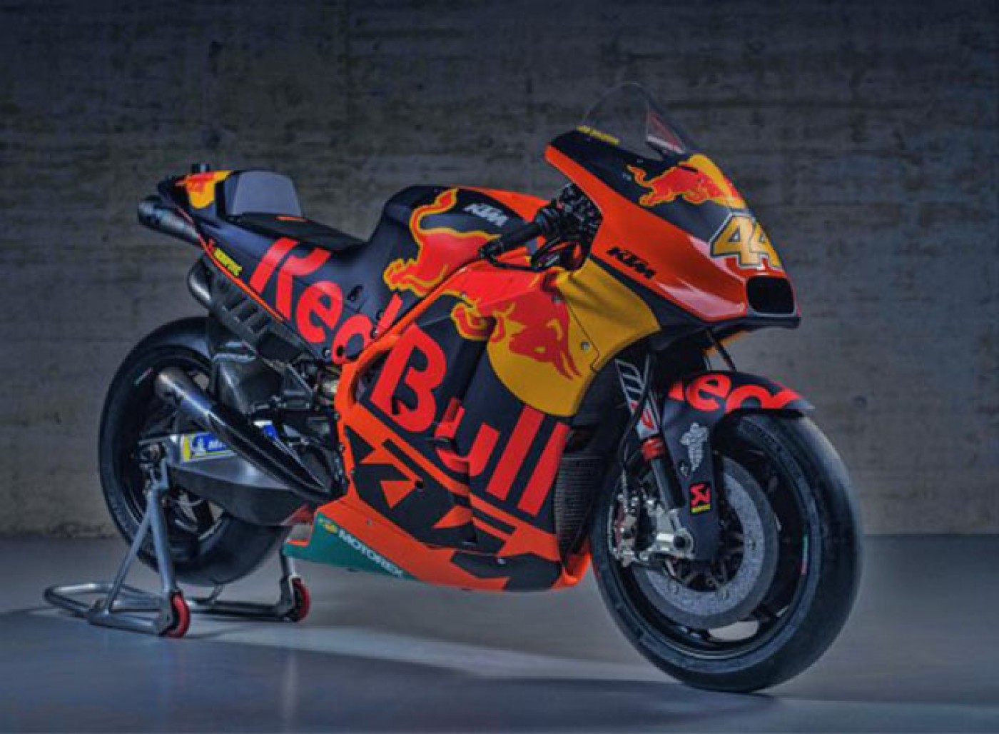 KTM vinde două motociclete preparate pentru MotoGP